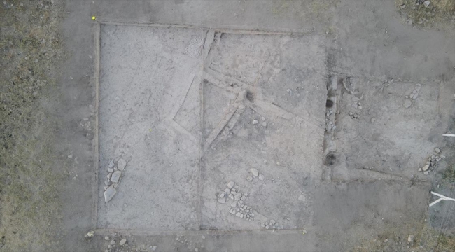 Sırçalıtepe'deki Kazılarda 9 Bin 300 Yıl Önceki Yerleşik Hayata Dair İzler Bulundu