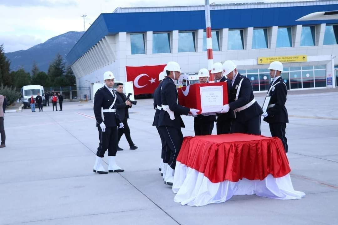Şehit Polis Memurunun Cenazesi Denizli'de Toprağa Verilecek 