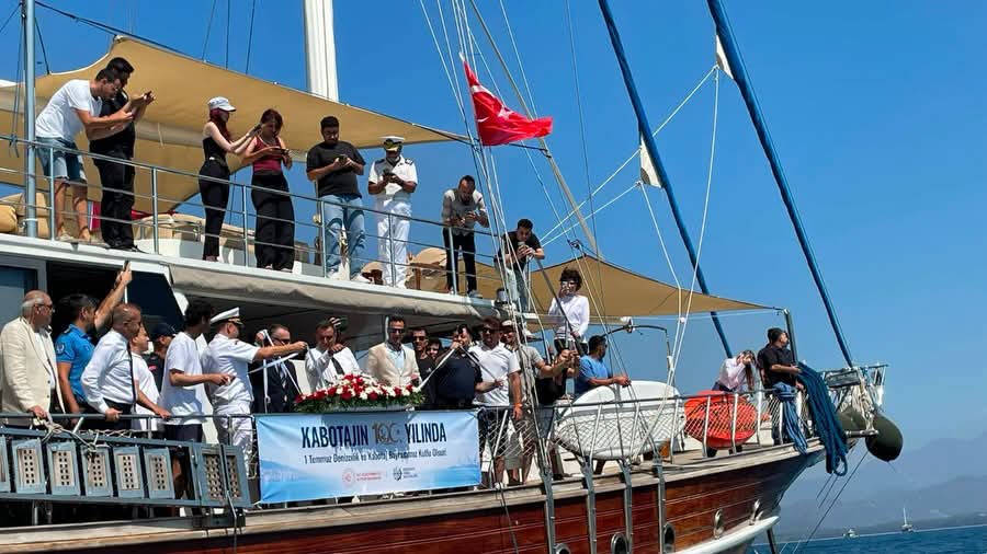 Fethiye Kaymakamı Fatih Akkaya Deniz Şehitleri İçin Düzenlenen Çelenk Törenine Katıldı
