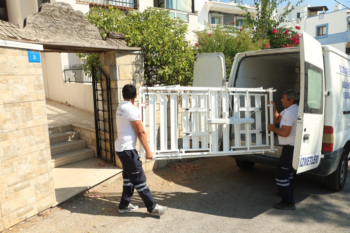 Bodrum Belediyesi Medikal Malzeme Desteğini Sürdürüyor
