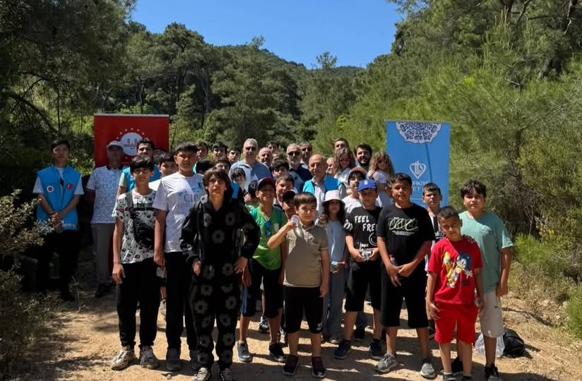 Bodrum Gündoğan’da Gençlik Yürüyüşü Düzenlendi