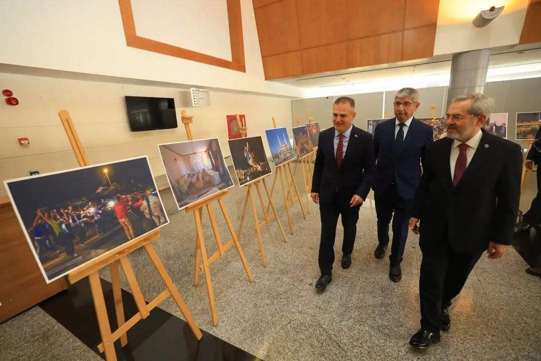 Muğla Valisi Dr. İdris Akbıyık, 
