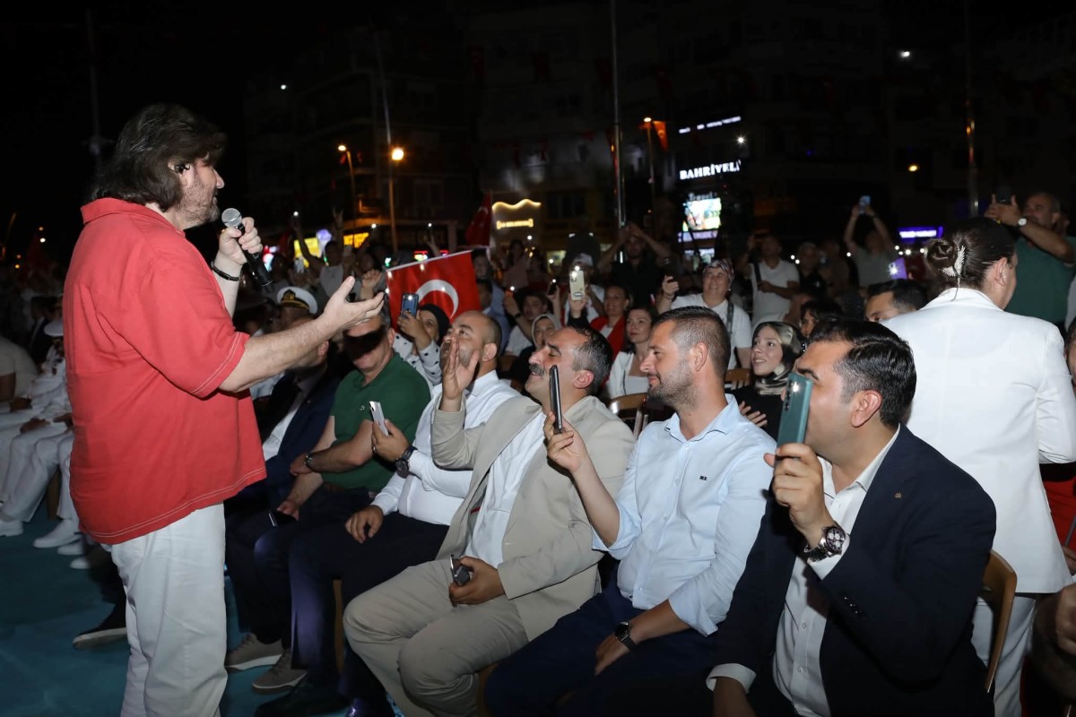 MHP Muğla, 15 Temmuz Anma Programında Ahmet Şafak Konserine Katıldı